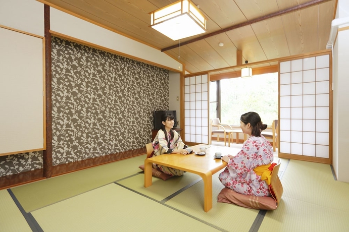 Imagen de la habitación del Hotel Kyukamura Noto-Chirihama. Foto 6