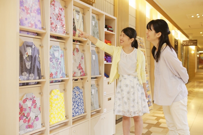 Imagen de los interiores del Hotel Kyukamura Noto-Chirihama. Foto 15