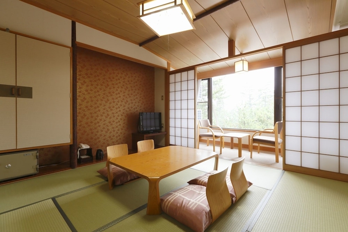 Imagen de la habitación del Hotel Kyukamura Noto-Chirihama. Foto 11