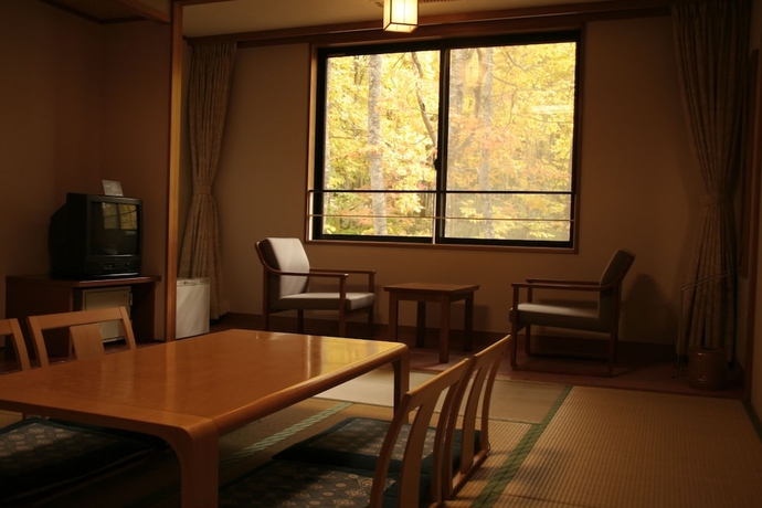 Imagen de la habitación del Hotel Kyukamura Nyuto-Onsenkyo. Foto 13