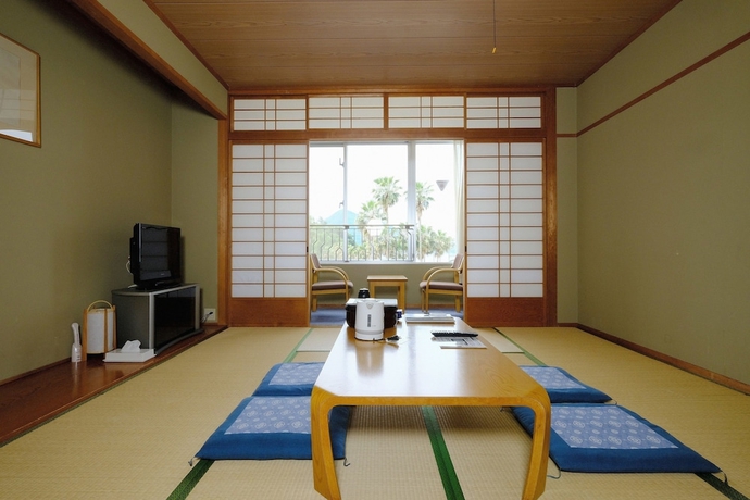 Imagen de la habitación del Hotel Kyukamura Ohkunoshima. Foto 13