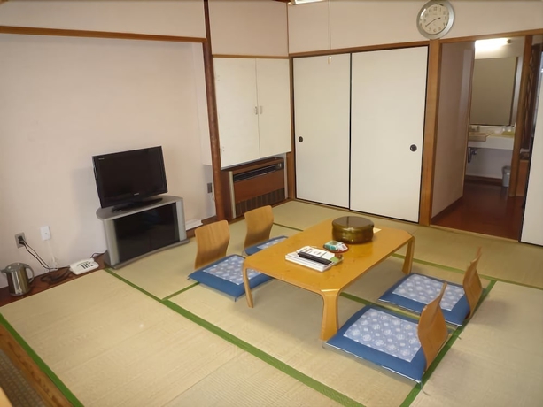 Imagen de la habitación del Hotel Kyukamura Ohmi-Hachiman. Foto 10