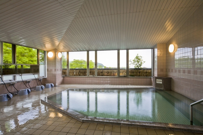Imagen de la piscina del Hotel Kyukamura Ohmi-Hachiman. Foto 15