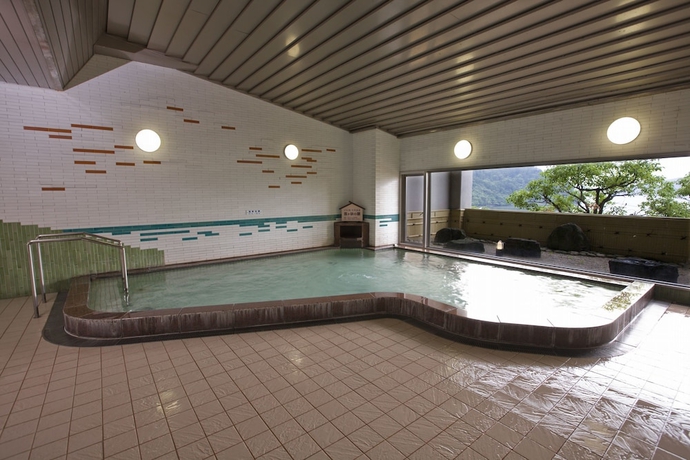 Imagen de la piscina del Hotel Kyukamura Ohmi-Hachiman. Foto 17