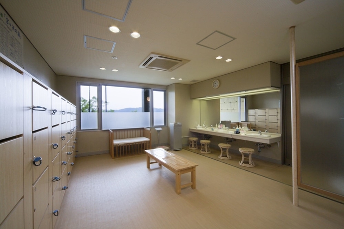 Imagen de la piscina del Hotel Kyukamura Ohmi-Hachiman. Foto 19