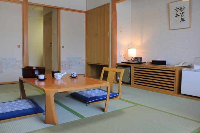 Imagen de la habitación del Hotel Kyukamura Shonai-Haguro. Foto 10