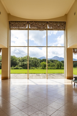 Imagen de los interiores del Hotel Kyukamura Ura-Bandai. Foto 8