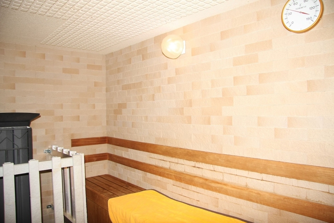 Imagen de la piscina del Hotel Kyukamura Ura-Bandai. Foto 14