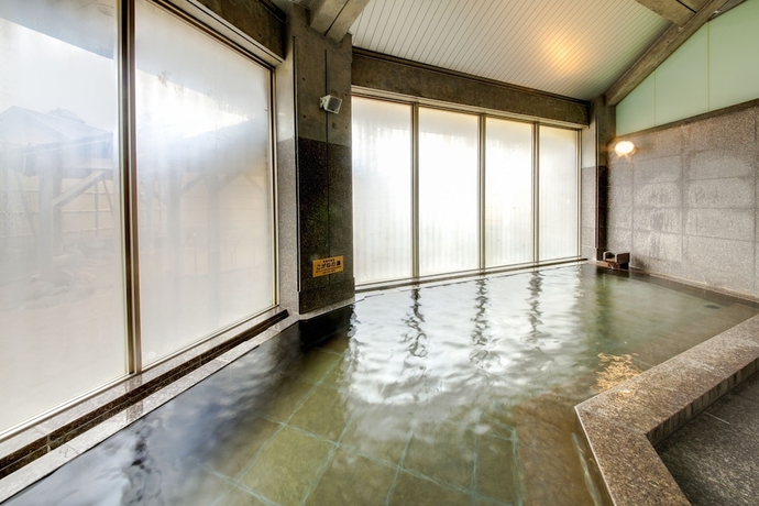 Imagen de la piscina del Hotel Kyukamura Ura-Bandai. Foto 17