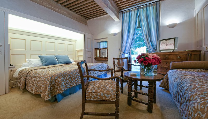 Imagen de la habitación del Hotel L Abbaye De Talloires. Foto 9