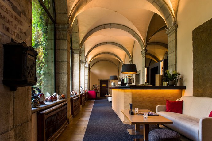 Imagen de los interiores del Hotel L Abbaye De Talloires. Foto 19