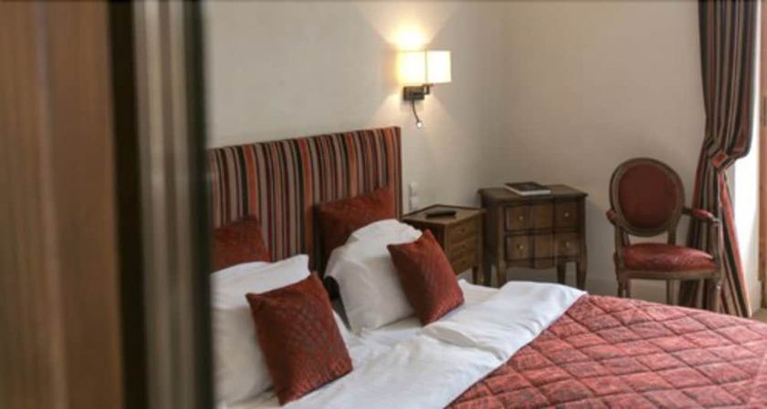 Imagen de la habitación del Hotel L Abbaye De Talloires. Foto 16