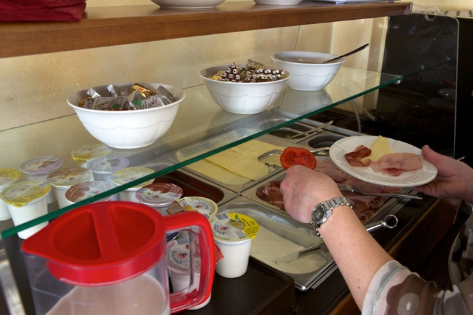 Imagen del bar/restaurante del Hotel L' Aiglon. Foto 5