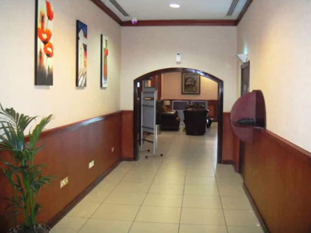 Imagen de los interiores del Hotel L' Arabia Apartments. Foto 19