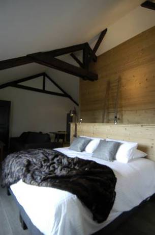 Imagen de la habitación del Hotel L' Auberge De Maison Rouge. Foto 3