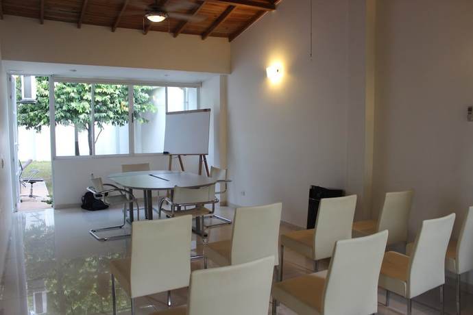 Imagen de los interiores del Hotel L Aurora Boutique. Foto 16