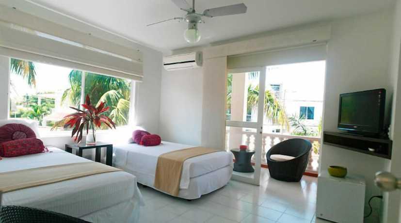 Imagen de la habitación del Hotel L Aurora Boutique. Foto 10