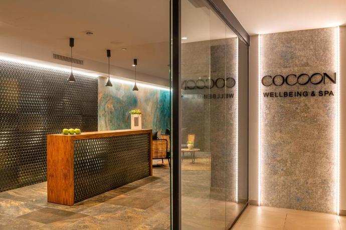 Imagen general del Hotel L Azure. Foto 11