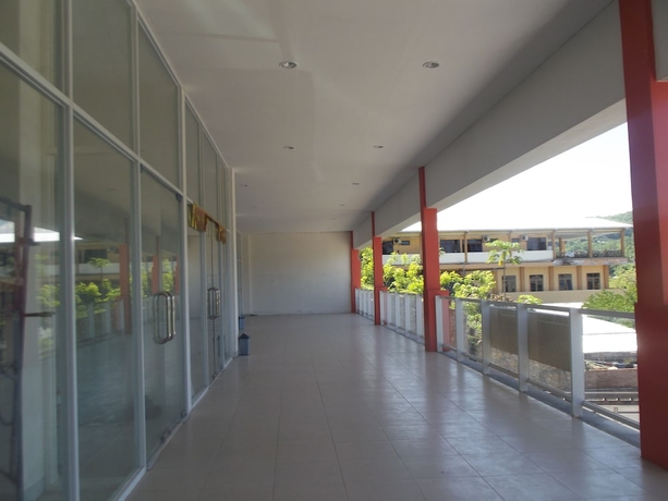 Imagen de los interiores del Hotel L Bajo. Foto 13