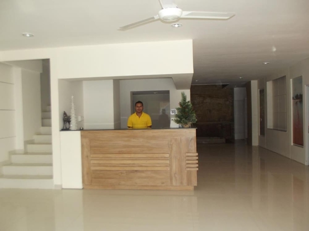 Imagen de los interiores del Hotel L Bajo. Foto 14