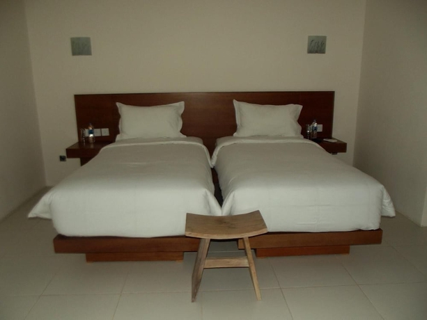 Imagen de la habitación del Hotel L Bajo. Foto 10