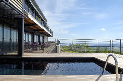 Imagen de la piscina del Hotel L Ermitage. Foto 10