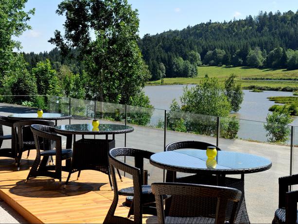 Imagen de los exteriores del Hotel L' Etang Du Moulin. Foto 10