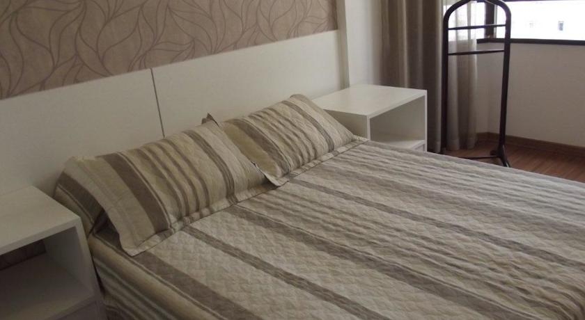 Imagen de la habitación del Hotel L HIRONDELLE. Foto 4
