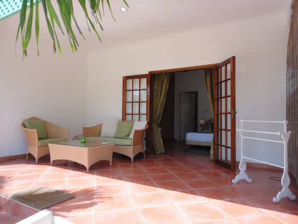 Imagen de la habitación del Hotel L Habitation Cerf. Foto 6