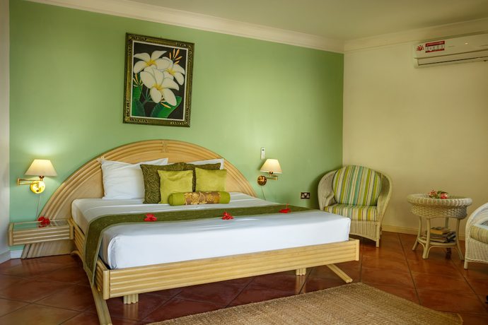 Imagen de la habitación del Hotel L Habitation Cerf. Foto 9