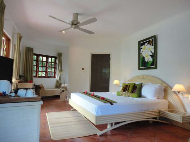 Imagen de la habitación del Hotel L Habitation Cerf. Foto 10