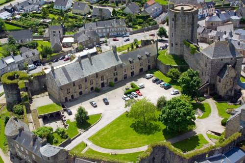 Imagen de la habitación del Hotel L' Hostellerie du Ch&acirc;teau. Foto 2