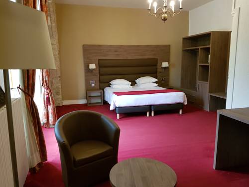 Imagen de la habitación del Hotel L' Hostellerie du Ch&acirc;teau. Foto 4