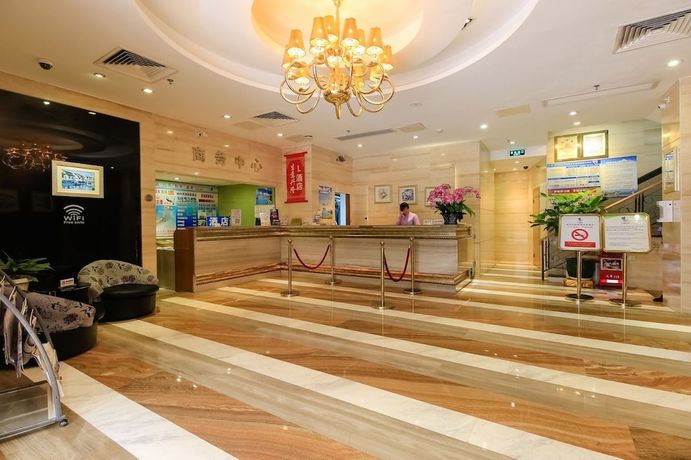Imagen de los interiores del Hotel L Lianhua. Foto 20