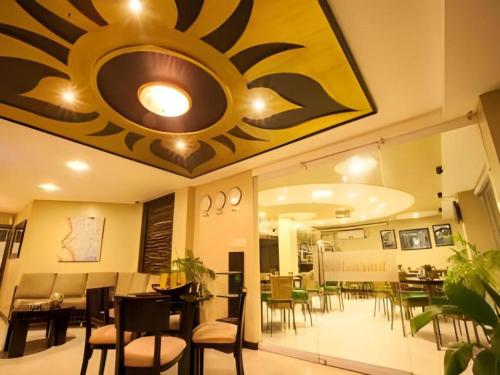 Imagen general del Hotel L Square. Foto 5