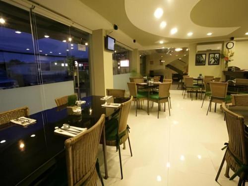 Imagen general del Hotel L Square. Foto 16