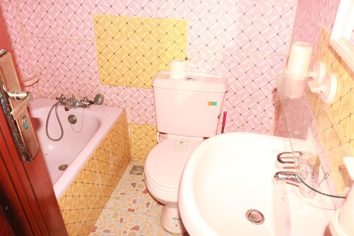 Imagen de la habitación del Hotel L and L Executives and Suites. Foto 15