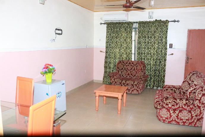 Imagen de la habitación del Hotel L and L Executives and Suites. Foto 18