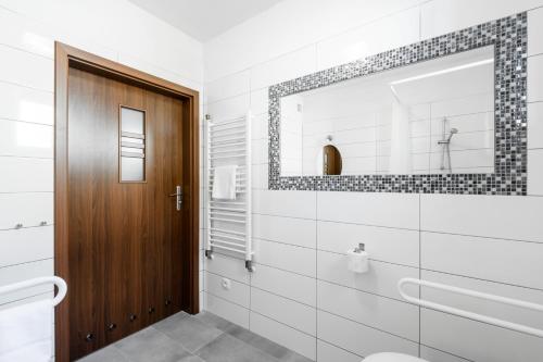 Imagen general del Hotel L26 Łopuszańska. Foto 8