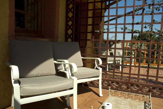 Imagen de los exteriores del Hotel LA CERVALERA. Foto 11