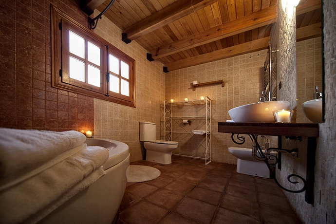 Imagen de la habitación del Hotel LA CERVALERA. Foto 5