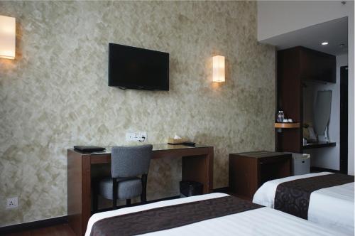 Imagen de la habitación del Hotel LA. Foto 8