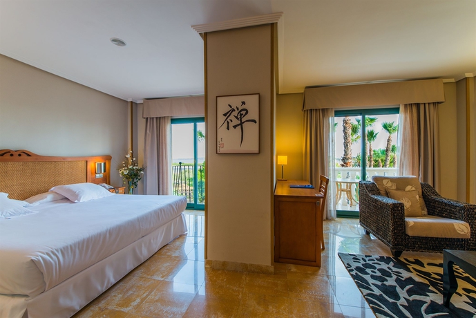 Imagen de los interiores del Hotel LA LAGUNA SPA AND GOLF. Foto 10