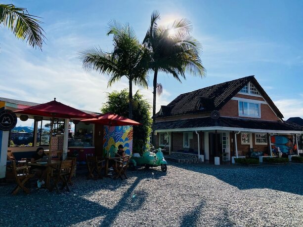 Imagen general del Hotel LA MADRIGUERA HOTEL. Foto 7