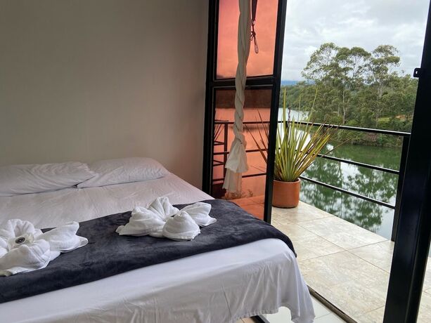 Imagen de la habitación del Hotel LA MADRIGUERA HOTEL. Foto 20