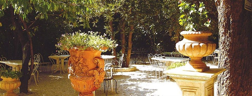 Imagen de los exteriores del Hotel LA MAISON BLANCHE, Montpellier. Foto 4