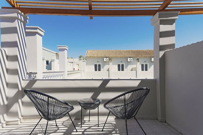 Imagen de la habitación del Hotel LA PLAYA GRANDE. Foto 16