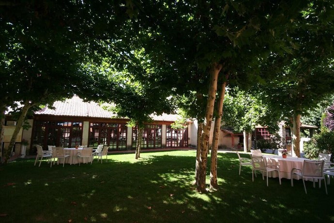 Imagen del bar/restaurante del Hotel LA POSADA DEL RANCHO. Foto 5