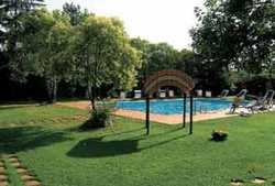 Imagen de la piscina del Hotel LA VILLA, Renaiola. Foto 5