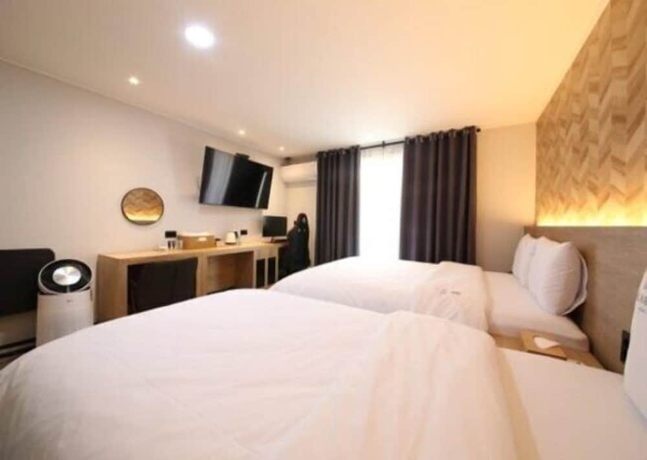 Imagen de la habitación del Hotel LABE. Foto 2